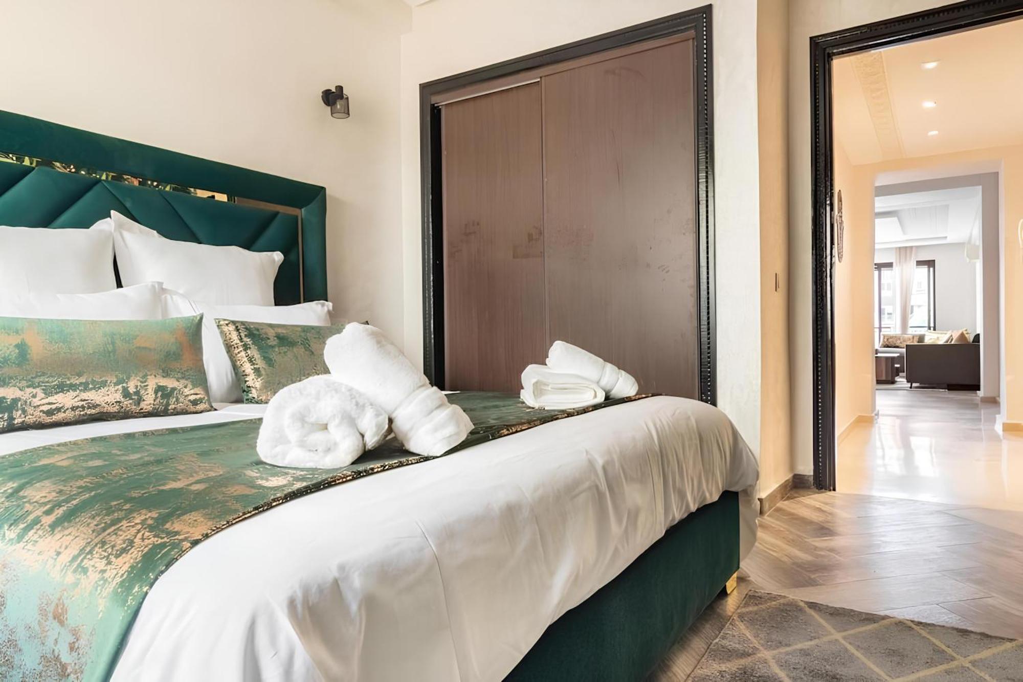 C-Appartement De Luxe Plein Centre De Gueliz Avec Piscine Parking Wifi Netflix Marrakesh Exterior foto